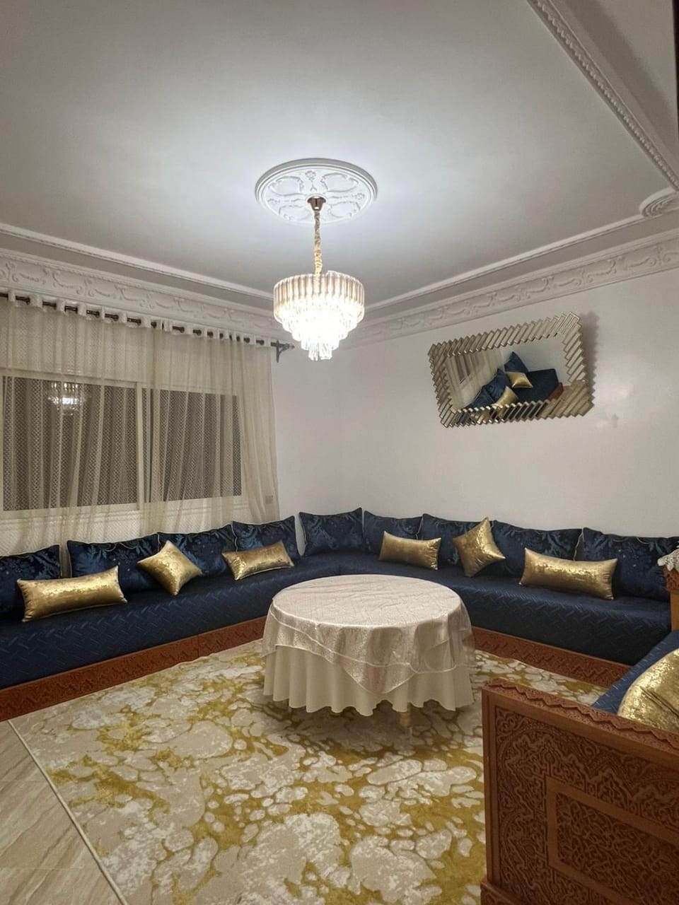 Living room, Seating area