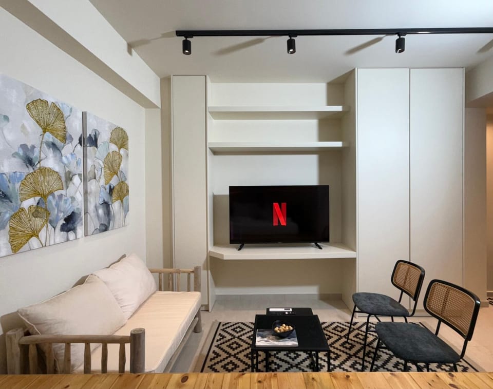 Kálm I - Curated Stays in the Historic Center Apartment in Messenia