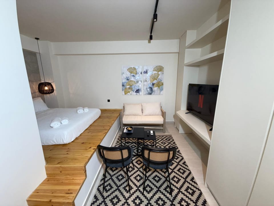 Kálm I - Curated Stays in the Historic Center Apartment in Messenia