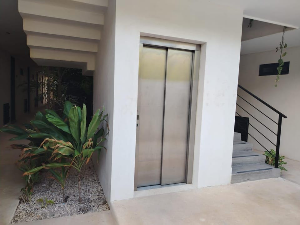 Enmedio de la zona hotelera y el centro Apartment in State of Quintana Roo