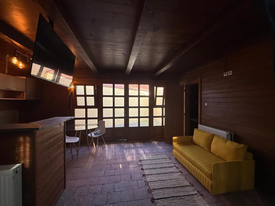 Felinarului 6 Casa Portocalie Apartment in Sibiu