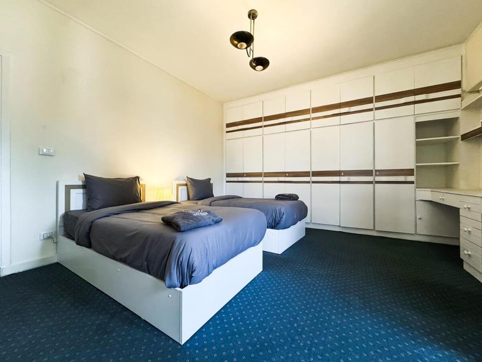 Bed, Photo of the whole room, Bedroom, wardrobe