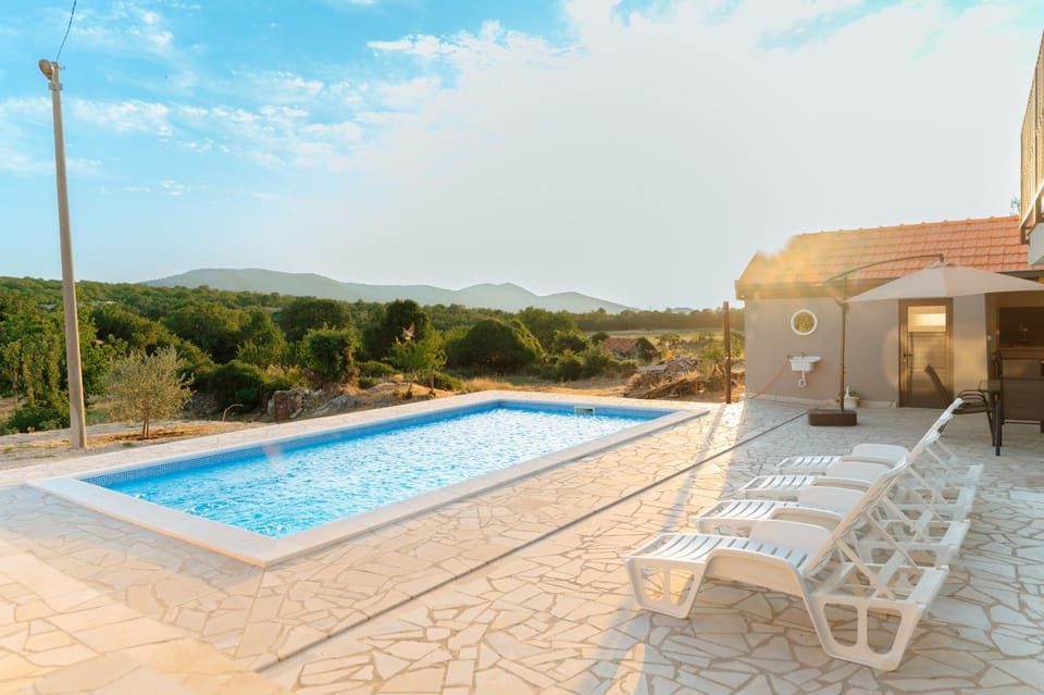 Natural landscape, Mountain view, Pool view, Sunset