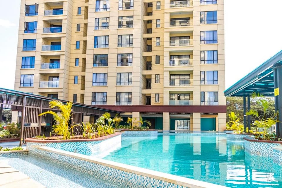 Property building, Swimming pool