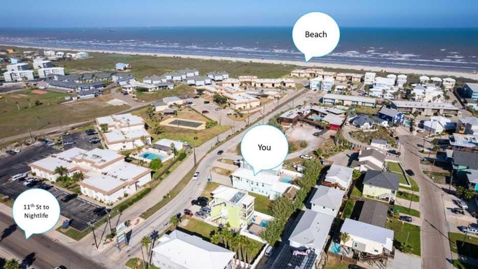 Pet Friendly Shared Pool Sleeps 14 House in Port Aransas