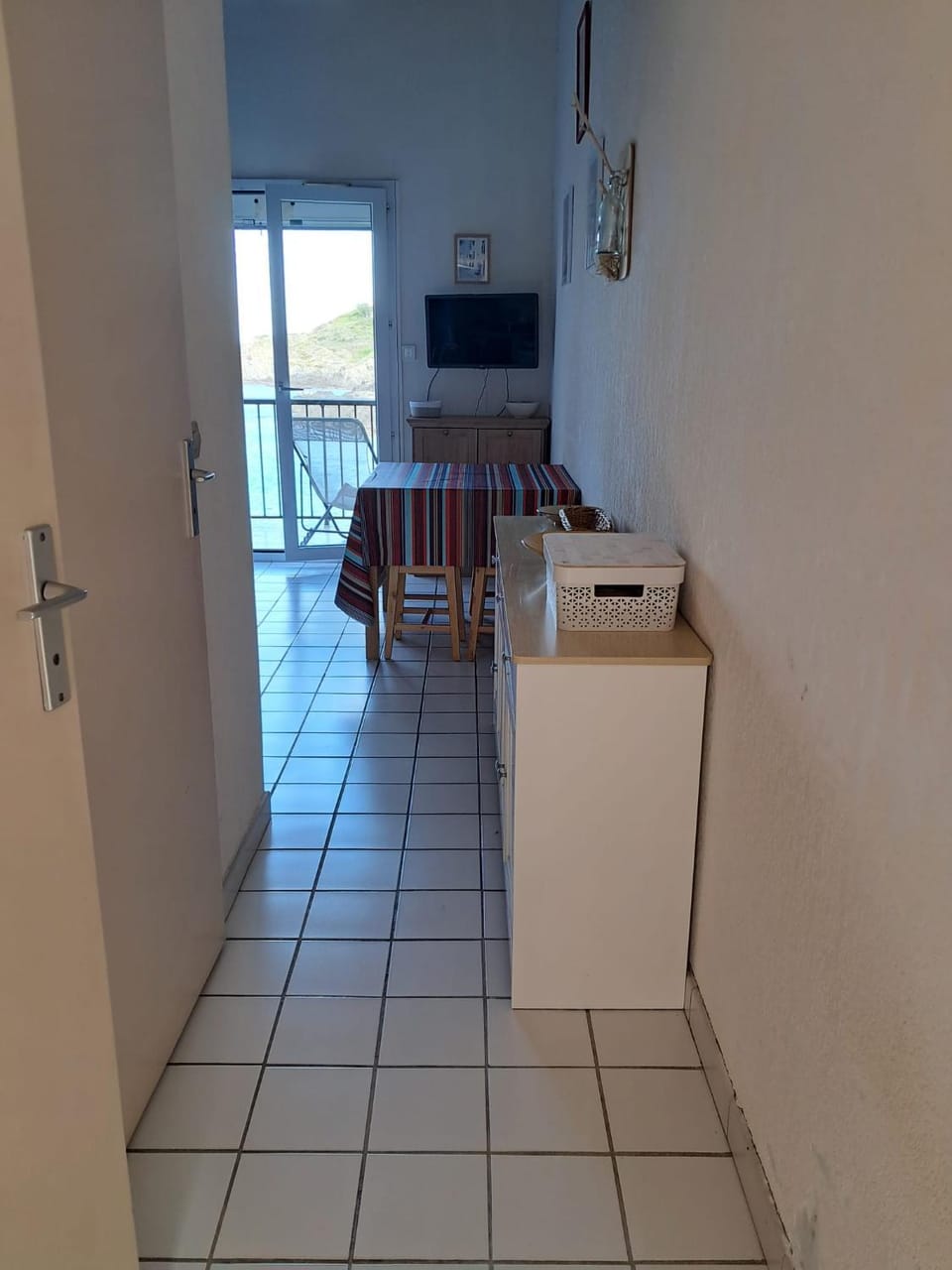 TV and multimedia, Dining area