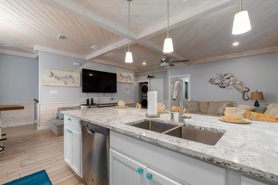 Modern Comfort 3 Bedroom Pets House in Port Aransas