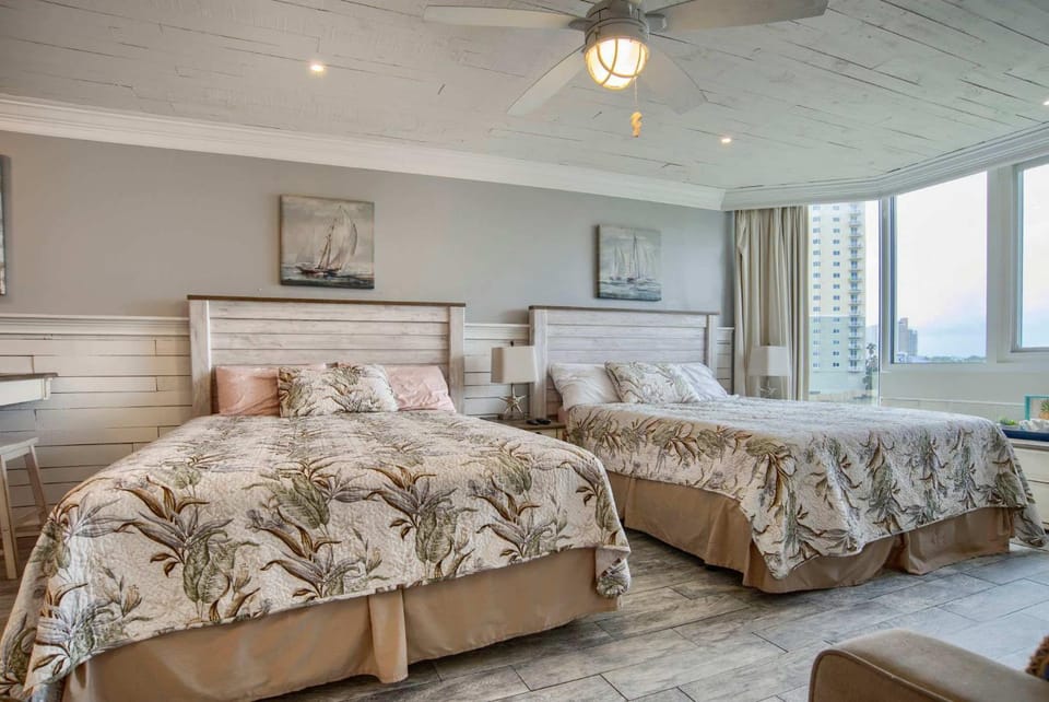 Seaside Villa - Ocean View Studio House in Panama City Beach