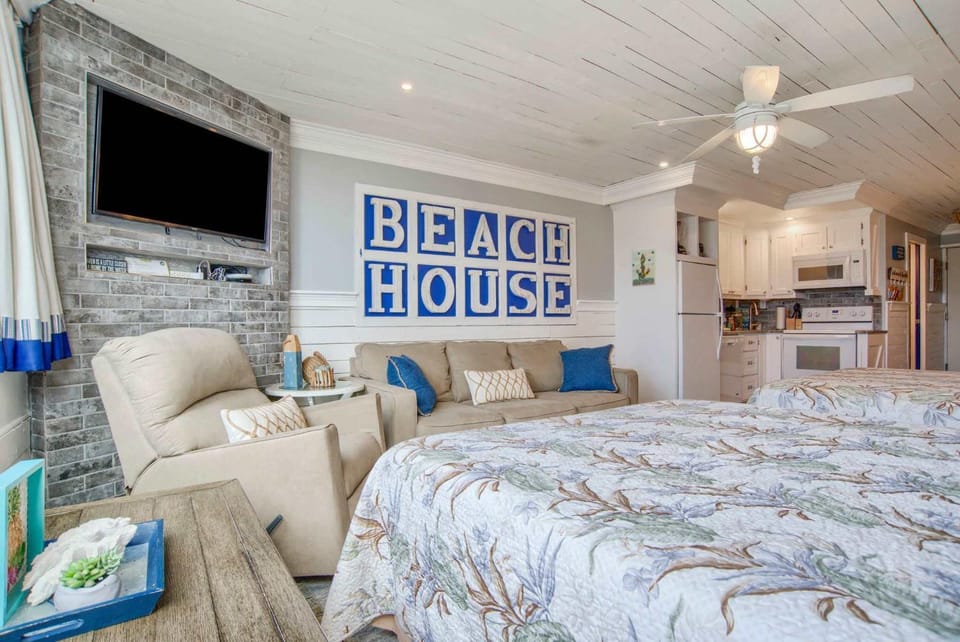 Seaside Villa - Ocean View Studio House in Panama City Beach