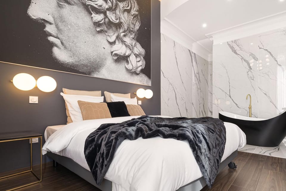 Legend Majestic - Parking Privé GRATUIT- Climatisation - Gare - Centre Ville - FIBRE Apartment in Bourgogne-Franche-Comté