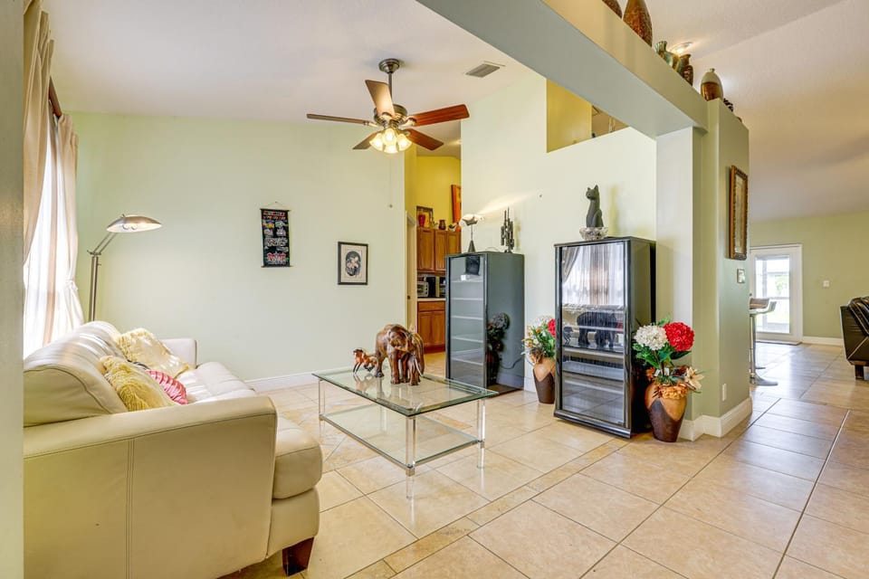 Screened Patio & Hot Tub: Port St Lucie Home! House in Port Saint Lucie