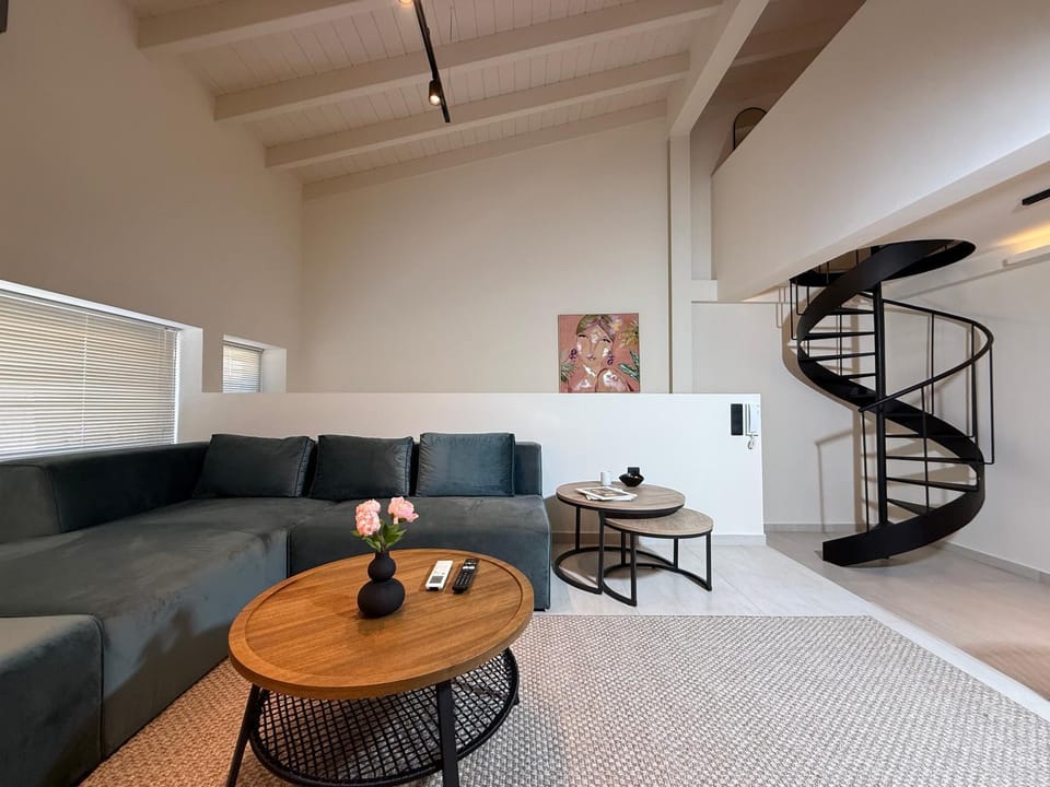 Kálm II - Curated Stays in the Historic Center Apartment in Messenia