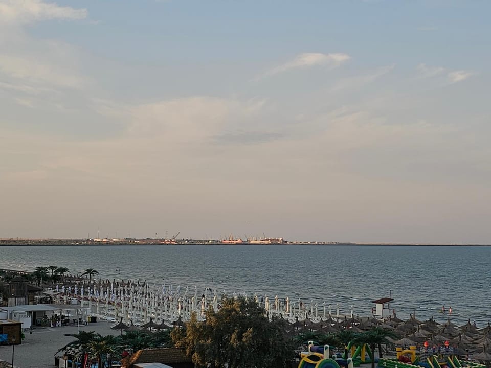 Sunrise Seaview Grand Terrace Apartment in Constanța County