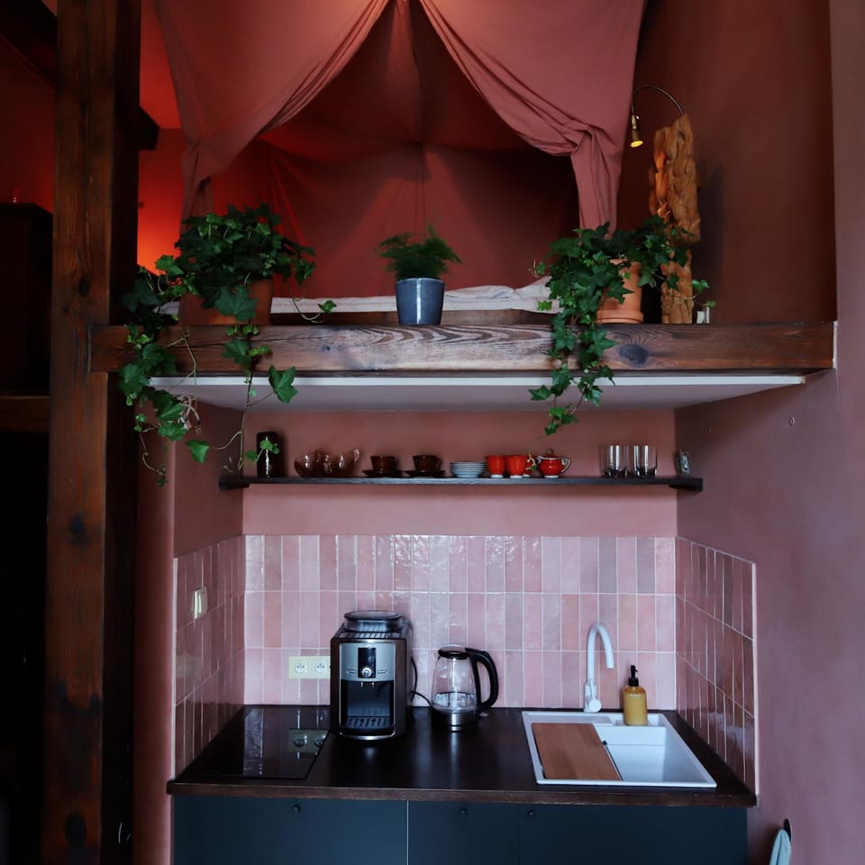 Kitchen or kitchenette