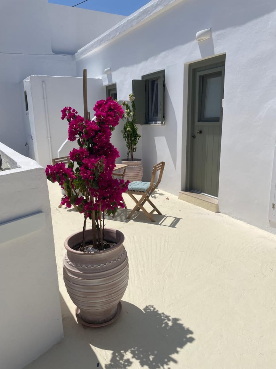 Patio, Day, Balcony/Terrace, Balcony/Terrace