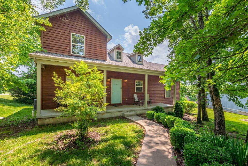 Hickory Hideaway with Communal Pool Access House in Ridgedale