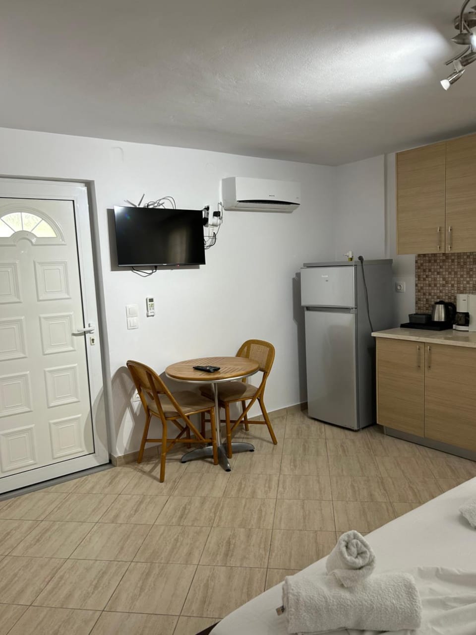 Renting rooms Apartment in Vlorë County, Albania