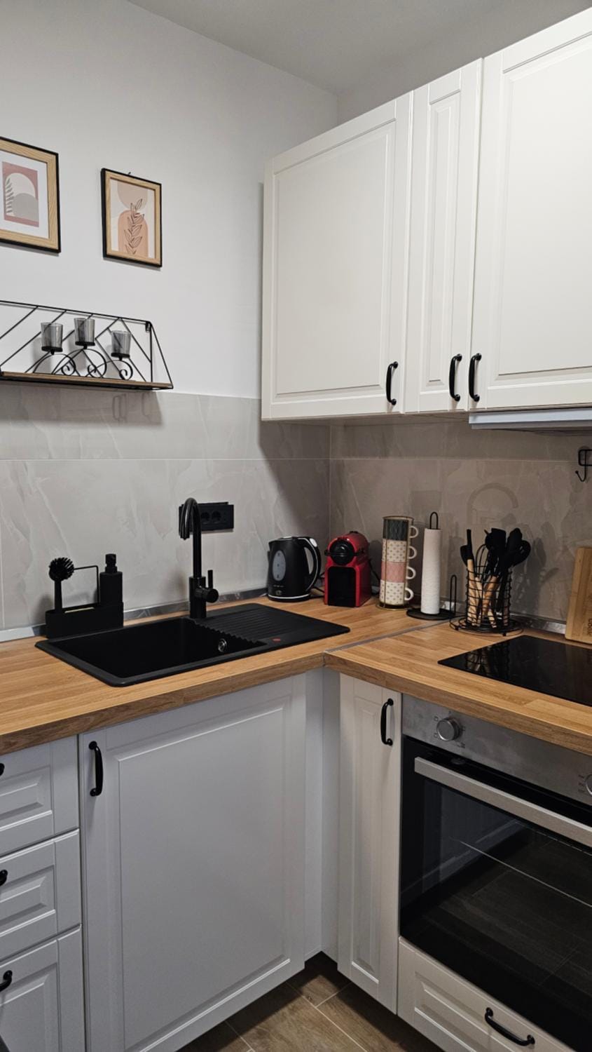 Coffee/tea facilities, Kitchen or kitchenette