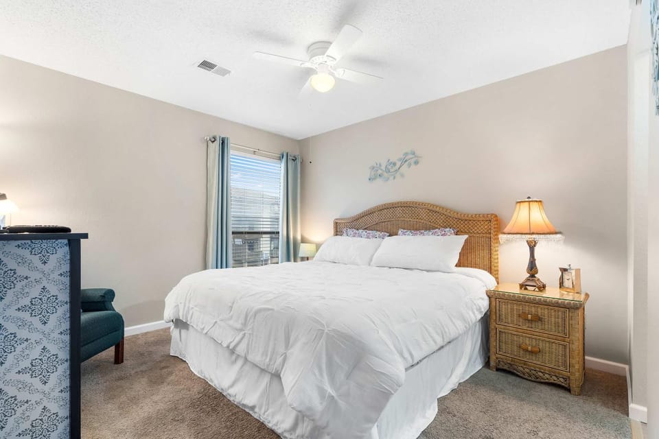 Great Day - Picture-Perfect Condo in Pointe Royale House in Branson