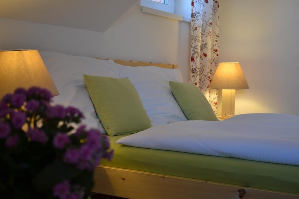 Bed, Decorative detail