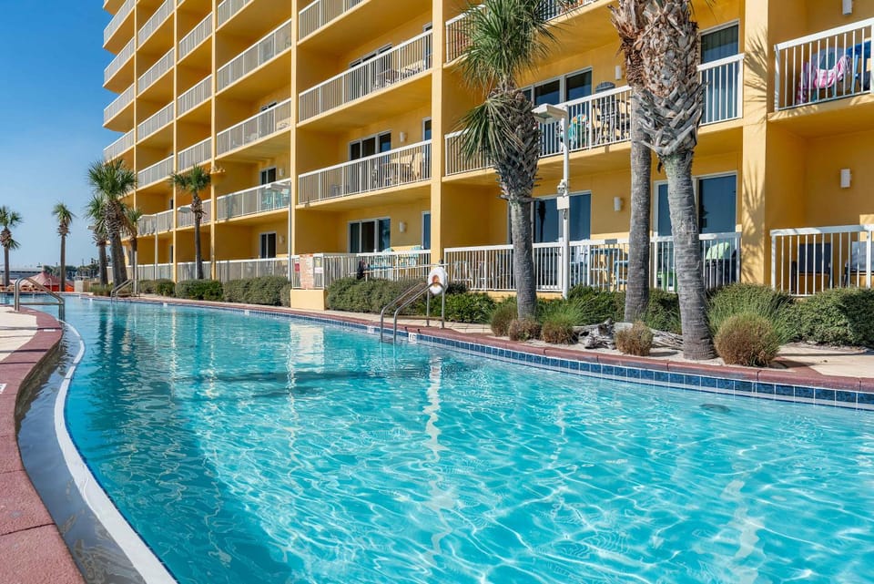 Sandy Feet Retreat - Ocean View Condo House in Panama City Beach