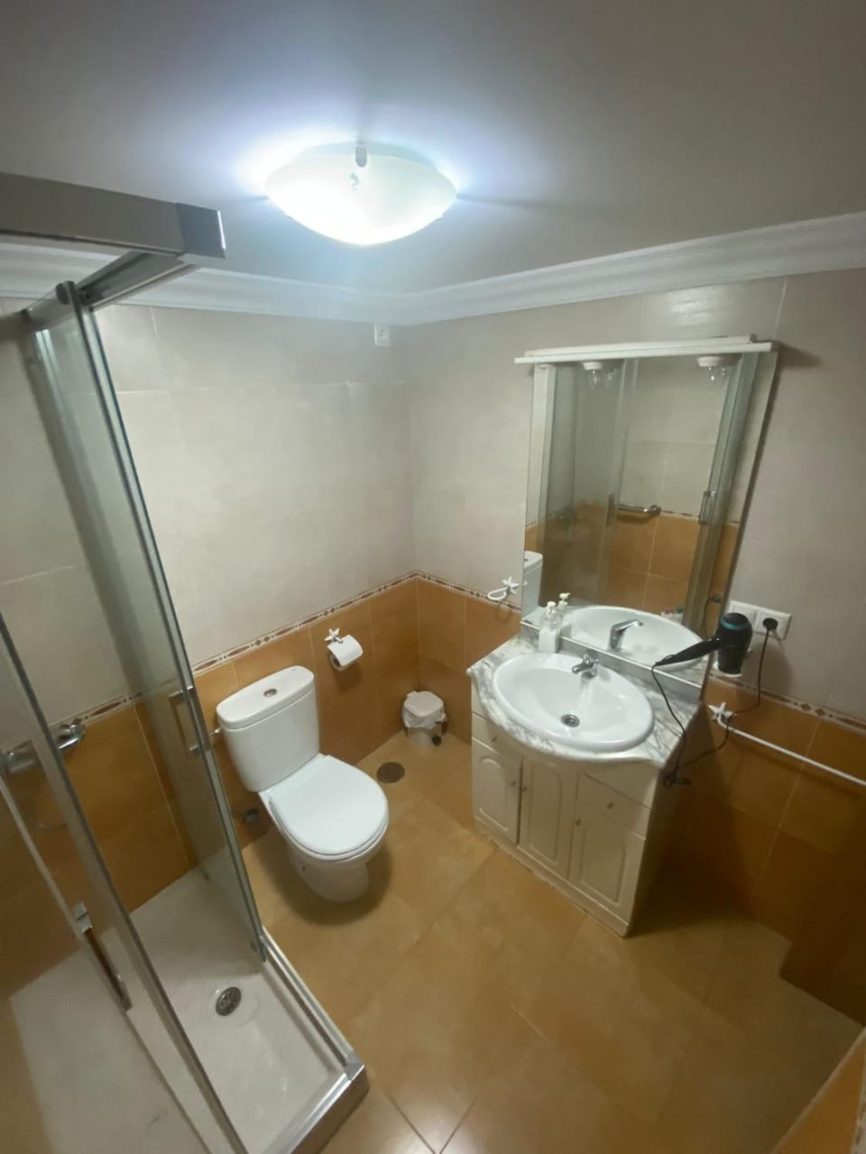 Shower, Bathroom, towels