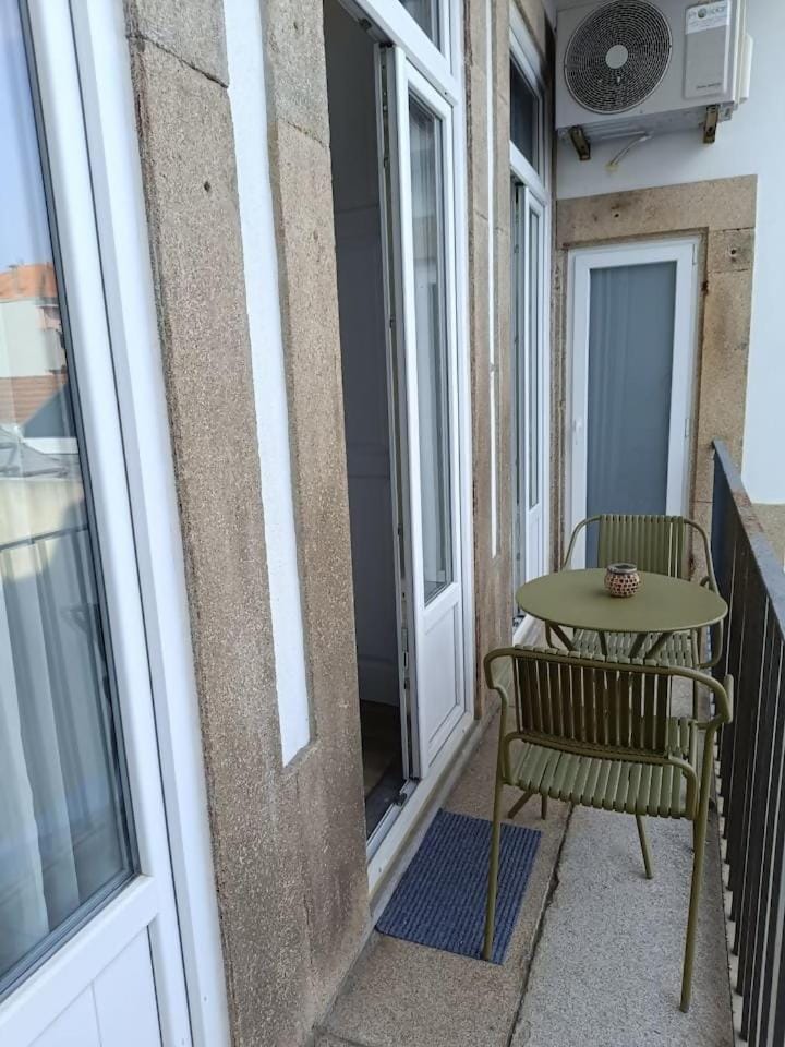 Balcony/Terrace, Seating area, air conditioner