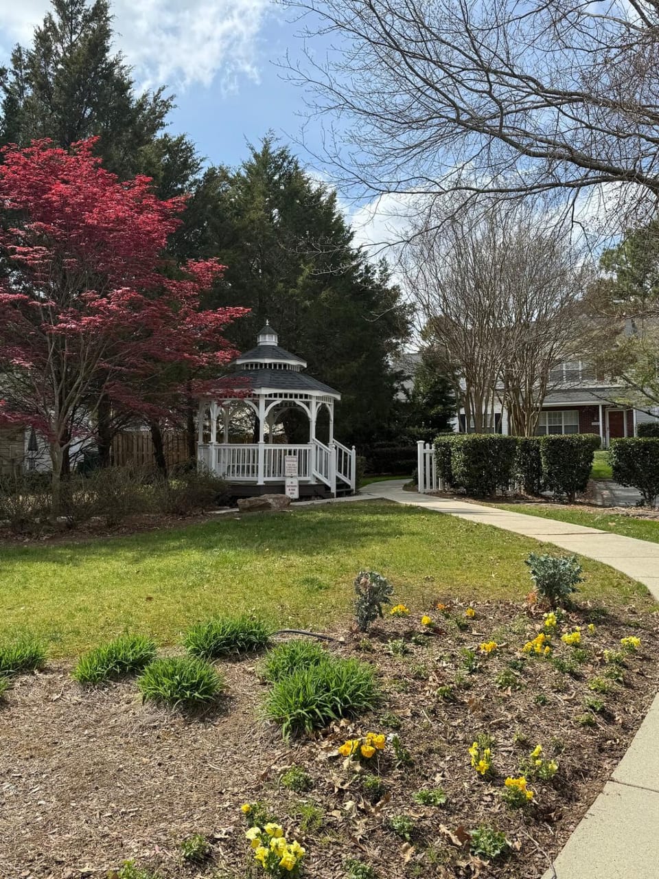 Modern Entire 2-Bedroom House for 6 Guests at University City House in Concord