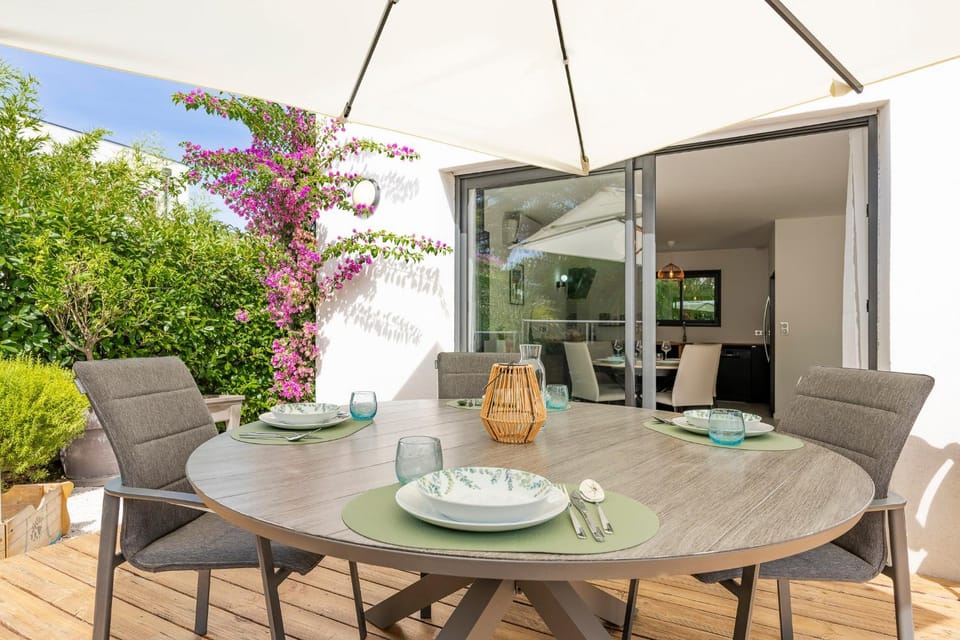 Patio, Garden, View (from property/room), Balcony/Terrace, Balcony/Terrace, Dining area