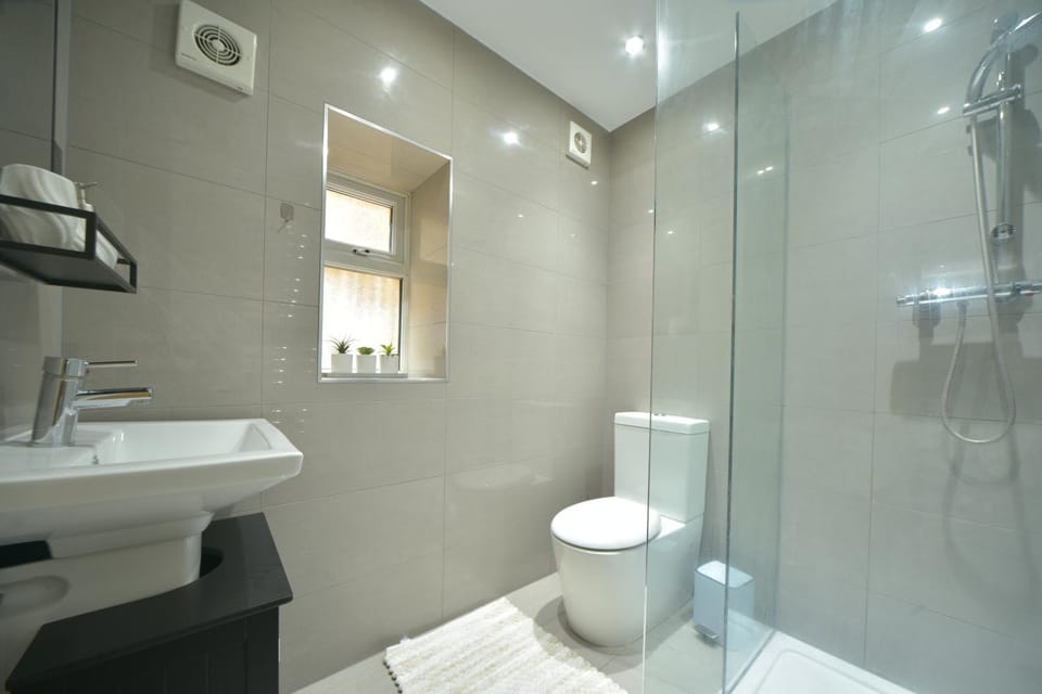 Shower, Toilet, Bathroom