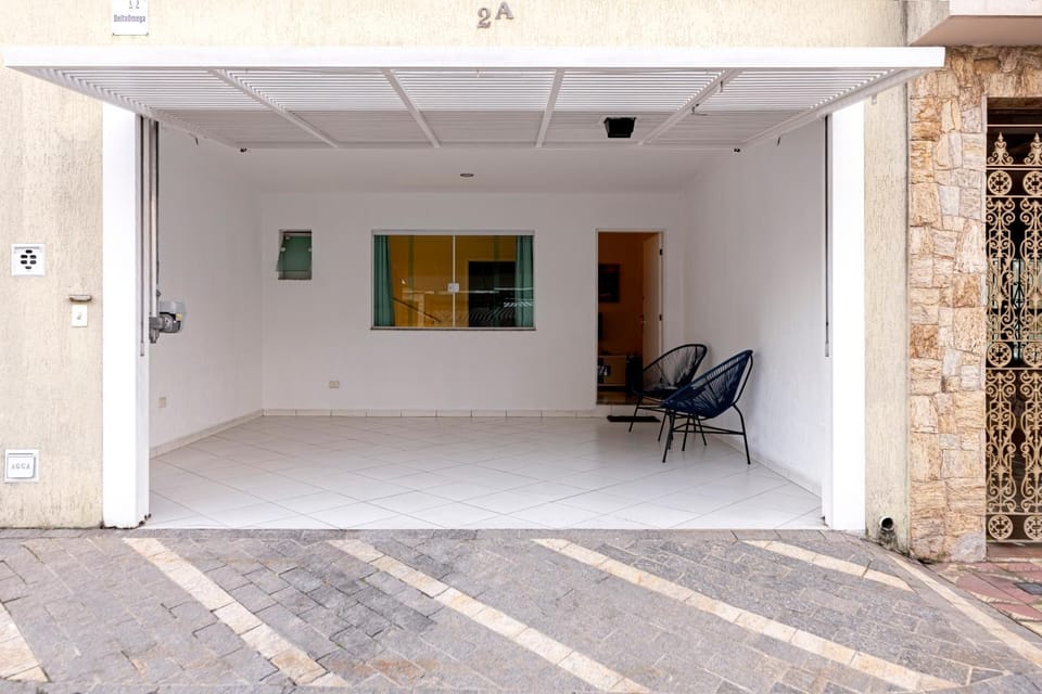 Casa 3 dormitorios, garagem e portão Automático no Tatuapé House in Sao Paulo City