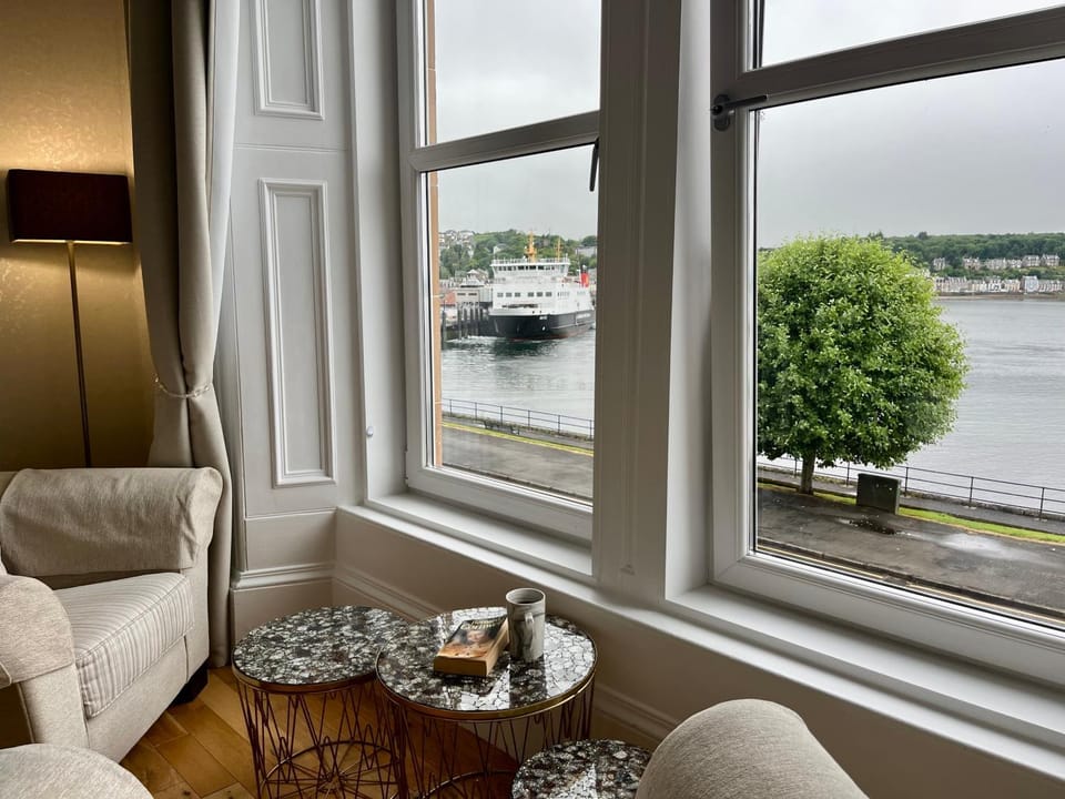 Harbour View - Waterfront Retreat, Rothesay House in Scotland