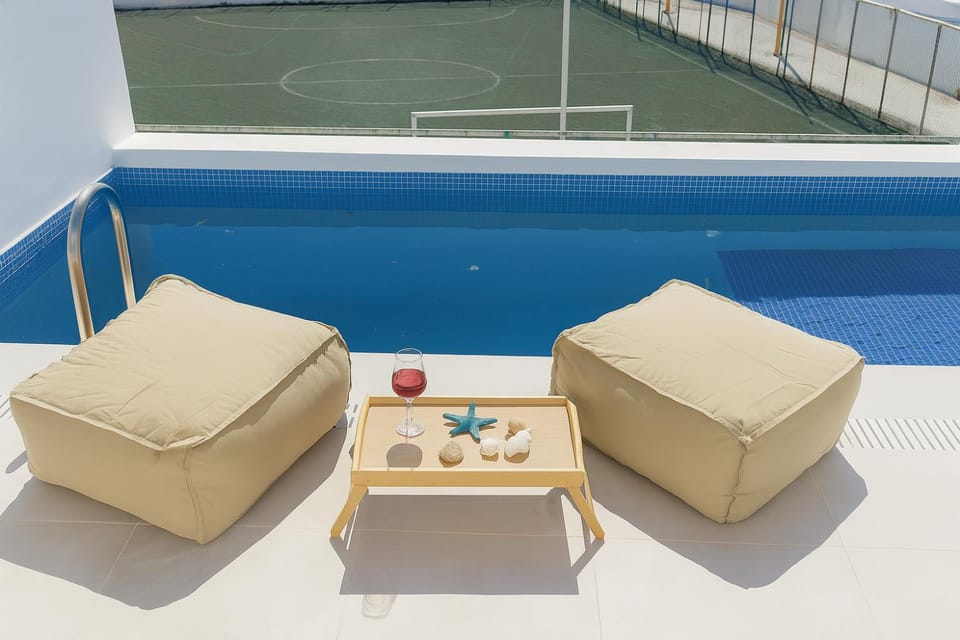 Patio, Swimming pool