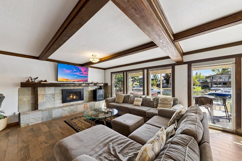 2148 Inverness Drive home House in South Lake Tahoe