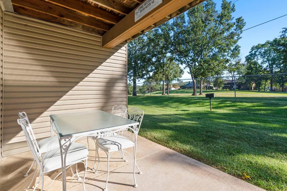 Branson Vacation Station - Charming 1 BDR Condo in the Middle of Everything House in Branson