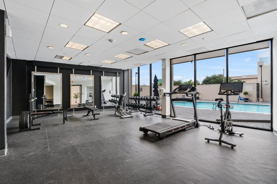 Fitness centre/facilities, Swimming pool