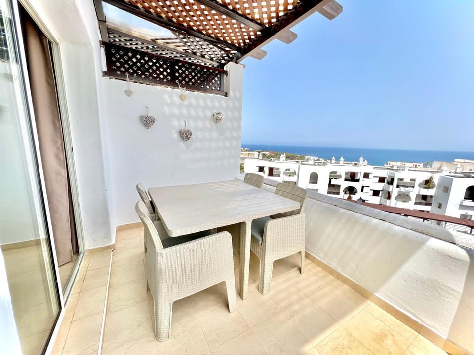 Patio, Day, Natural landscape, View (from property/room), Balcony/Terrace, Dining area, Sea view