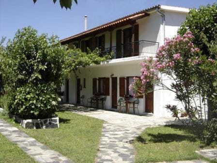 Property building, Patio, Day