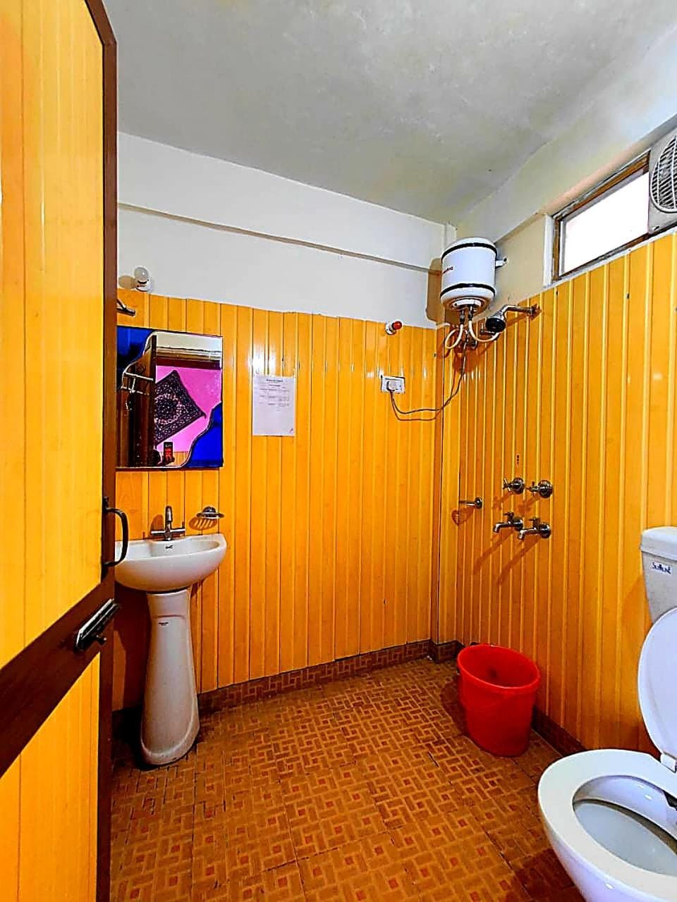 Toilet, Bathroom