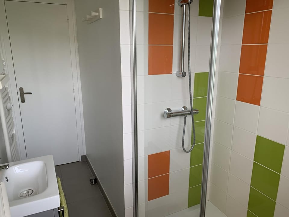 Appartement lumineux 2 pers à deux pas de la plage avec parking - FR-1-843-10 Apartment in Le Croisic