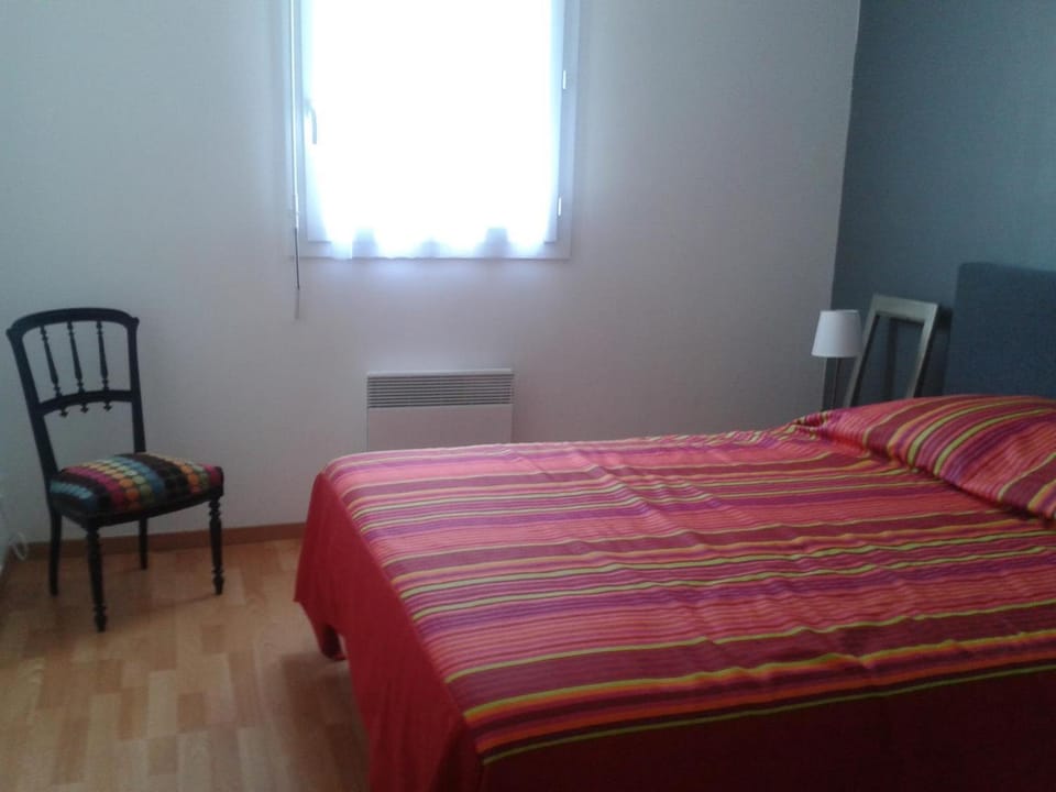 Le Croisic - Proche Plage - Appartement T3 - 4 Personnes - Parking Privé - FR-1-843-17 Apartment in Le Croisic