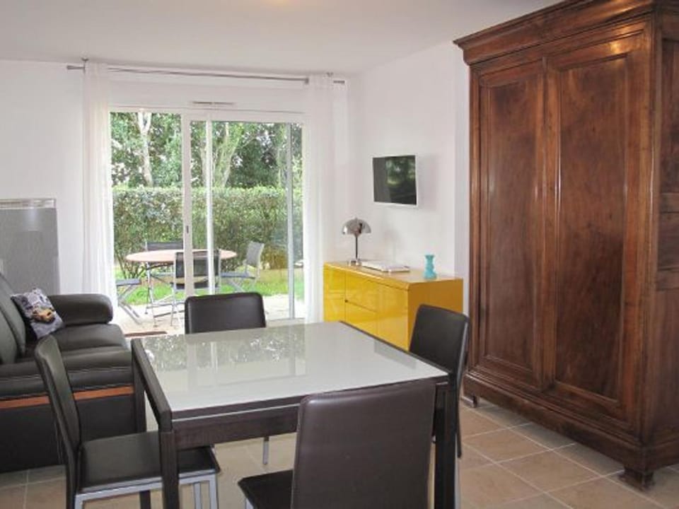 Le Croisic - Proche Plage - Appartement T3 - 4 Personnes - Parking Privé - FR-1-843-17 Apartment in Le Croisic