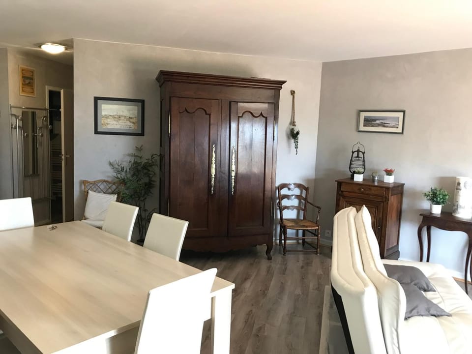 Appartement calme avec terrasse, 2-4 personnes, Le Croisic - FR-1-843-9 Apartment in Le Croisic