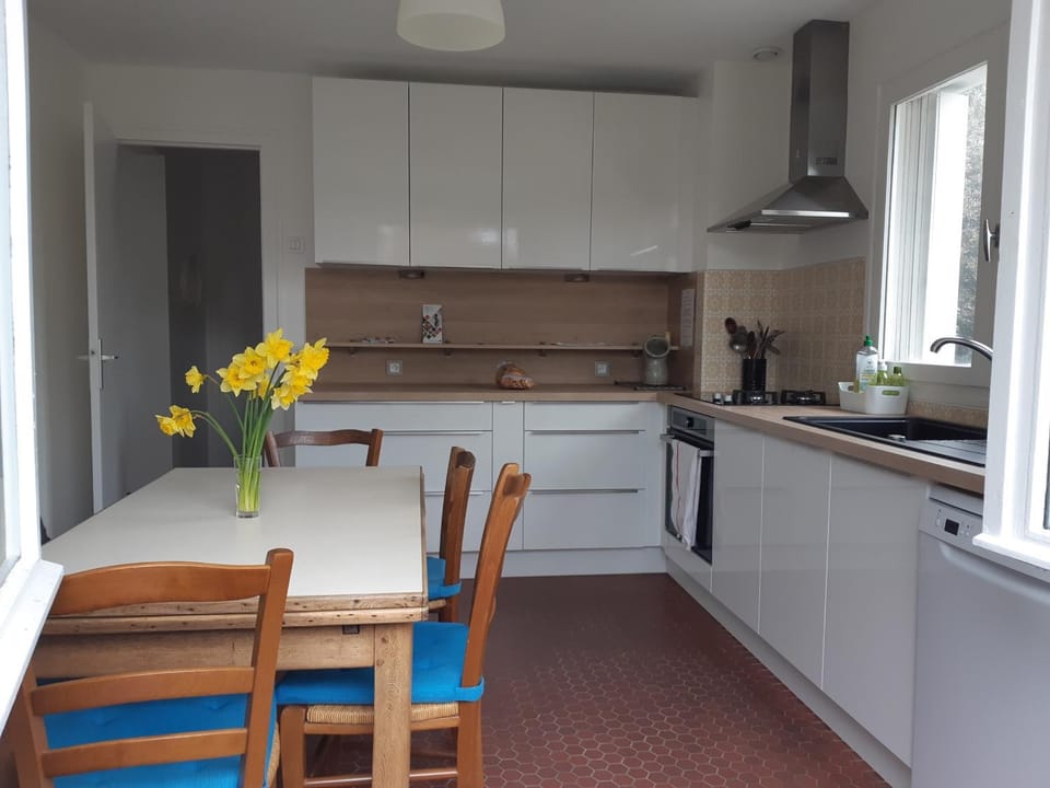 Maison 6 pers au calme près marais salants à Batz - FR-1-843-26 House in Batz-sur-Mer