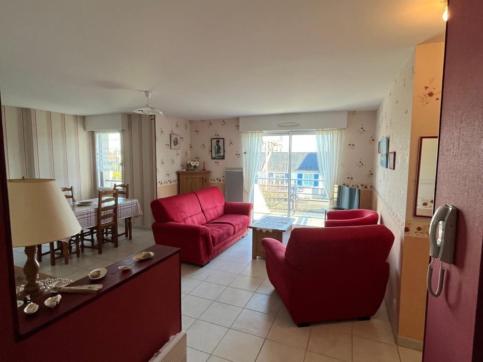 Appartement 2 chambres proche gare et commerces avec garage - FR-1-843-28 Apartment in Le Croisic