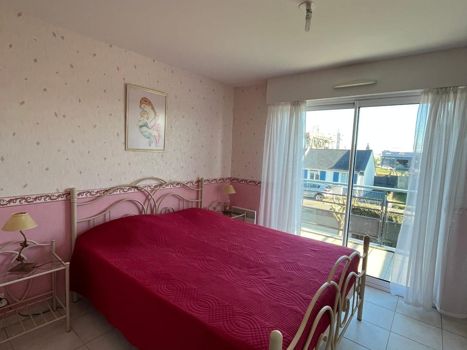 Appartement 2 chambres proche gare et commerces avec garage - FR-1-843-28 Apartment in Le Croisic