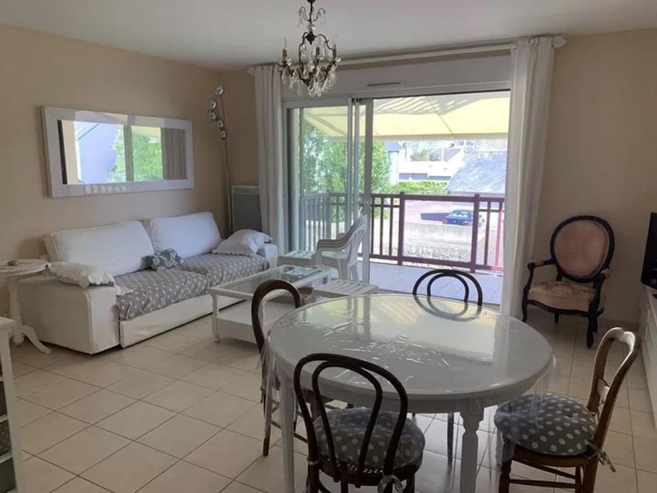 Appartement lumineux 3 pièces avec terrasses, parking et animaux admis au Croisic - FR-1-843-37 Apartment in Le Croisic