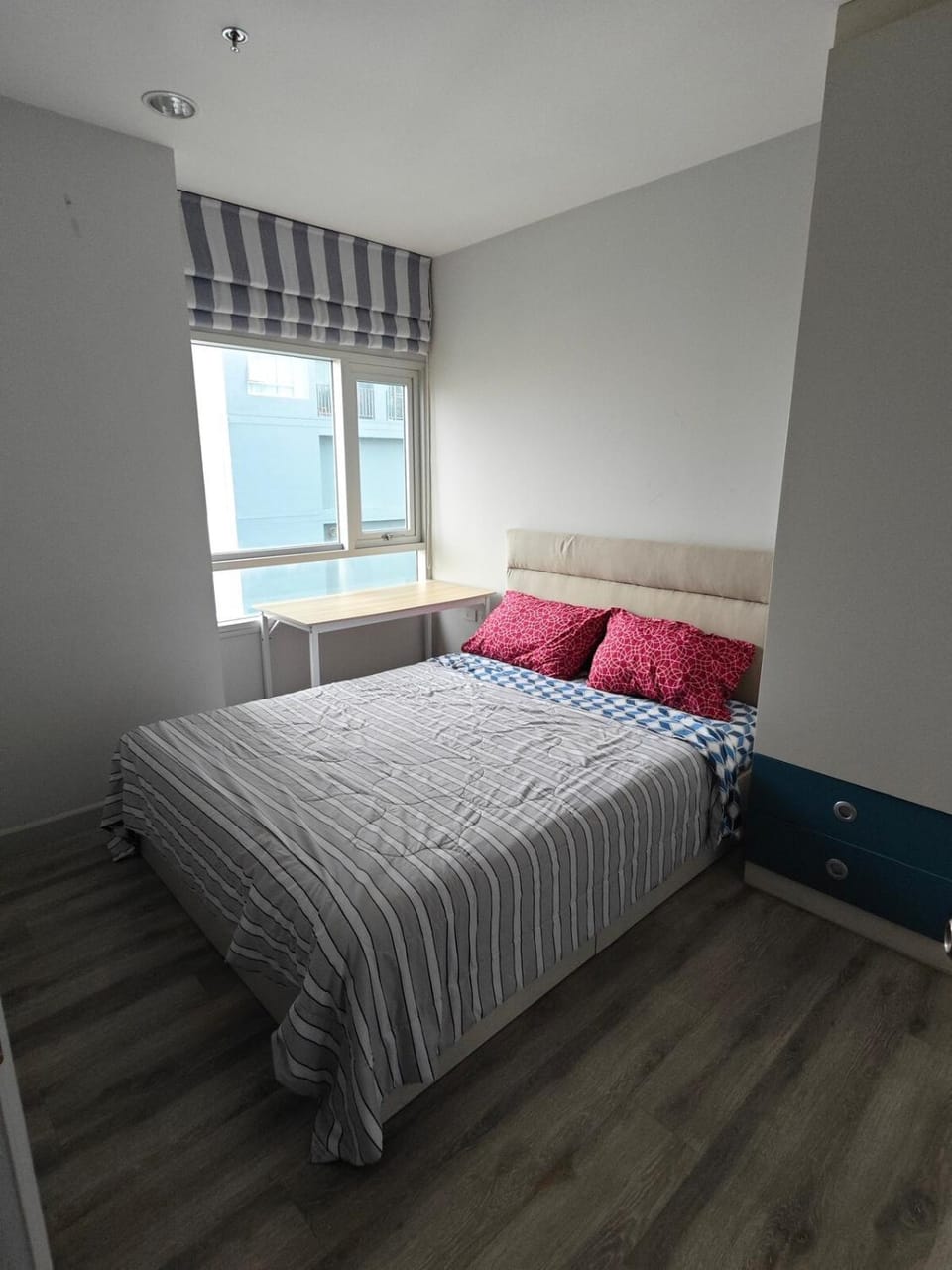 Central Seaside Condo567 Apartment in Pattaya City