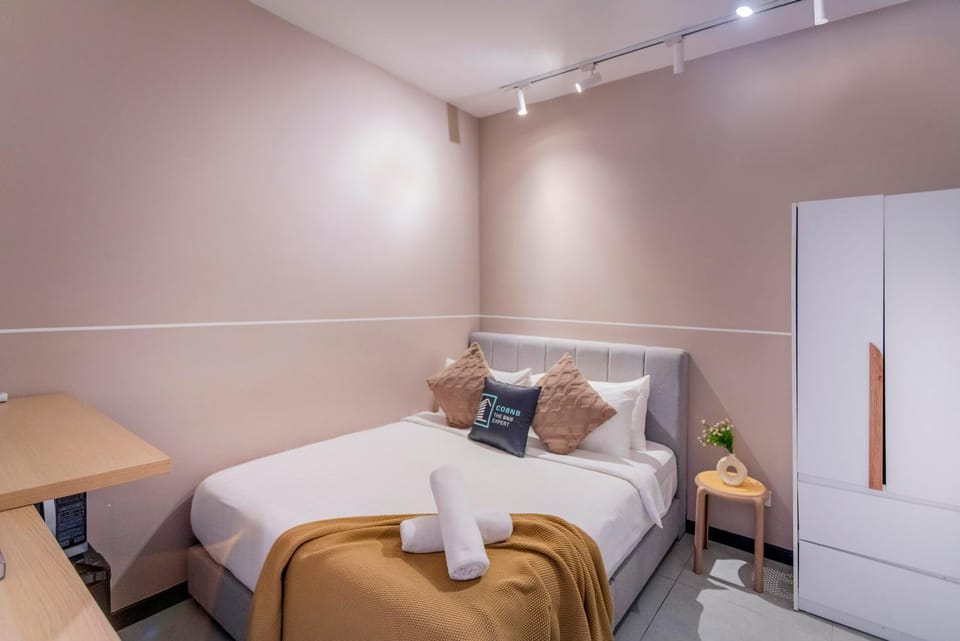 Bed, Photo of the whole room, Bedroom, towels, wardrobe