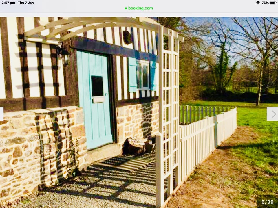 Maison Mai or La Petite Maison Mai or La Petite Grange or ALL three House in Normandy